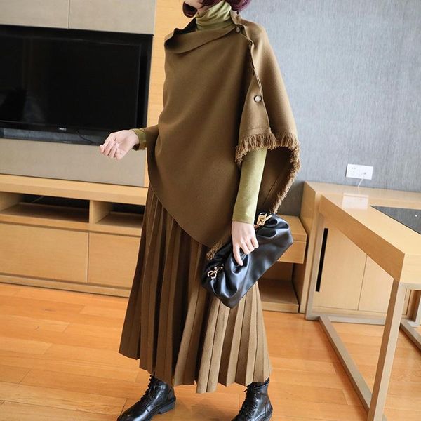 

female new autumn and winter fashion knitted pleated skrit two-piece suit, White