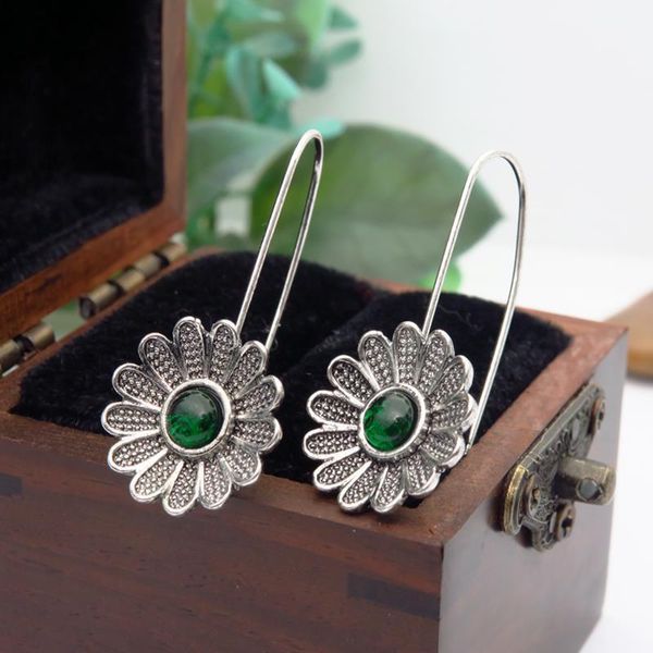 

dangle & chandelier vintage daisy flower earrings for women tribal ethnic silver color metal green stone brincos