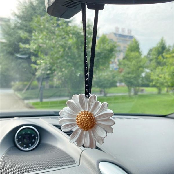 

Interior Decorations Car Pendant Gypsum Creative Small Notched Daisy Flower Rear View Mirror Plaster Auto Decoration Accessories