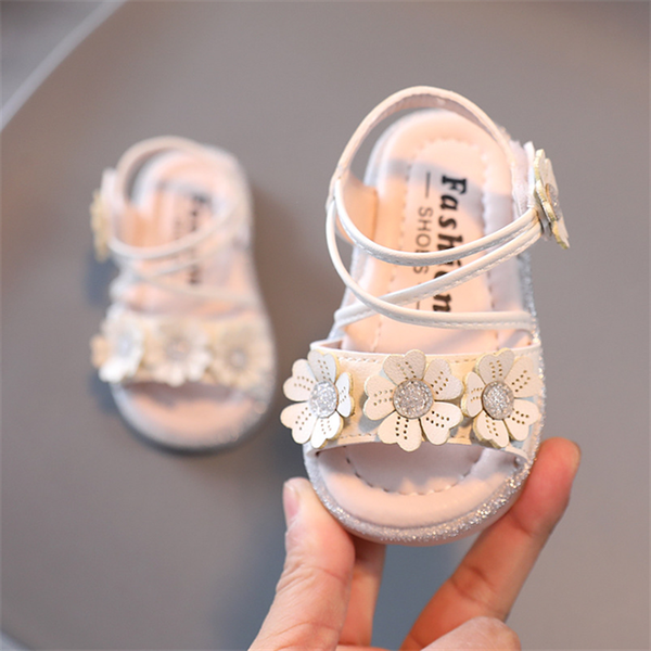 

2021 Summer Infant Shoes -3 Year Princess Sandals Fashion Cutout Flowers Soft Leather Non-Slip Baby Girl Sandals, Beige