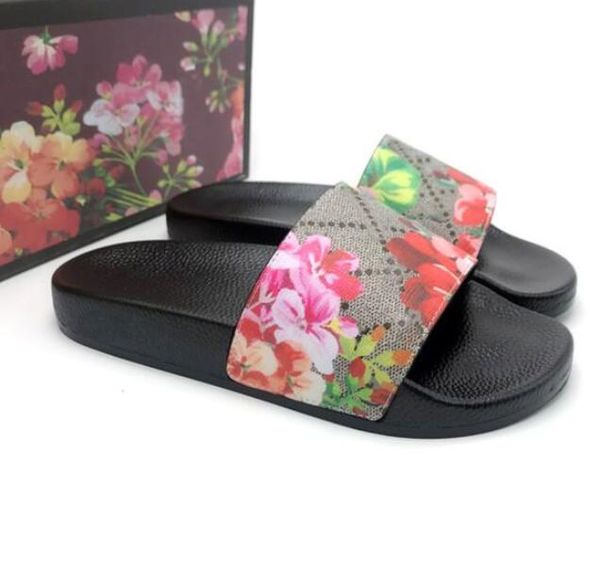 

2021 designer men039s and women039s slippers sandals with pearl tiger snaker flower outdoor beach casual flip flops, Black