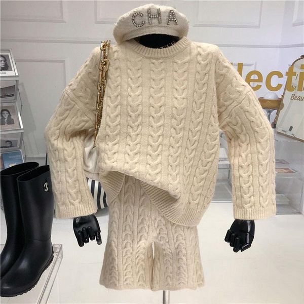 

women's two piece pants 3knitted set women 2021 autumn / winter loose lazy round neck thick pullover twist sweater and shorts, White