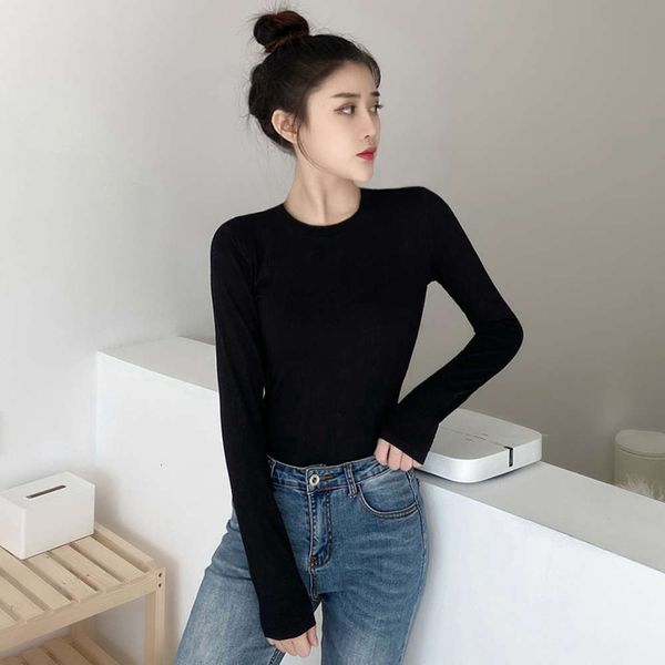 

black base shirt with round neck and long sleeves for women, White