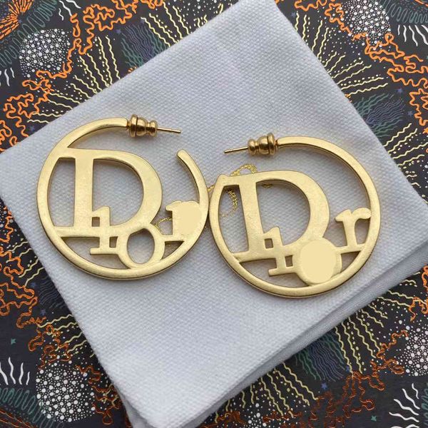 

new letter earrings female hollow out simple and small circle exclusive fine jewel, Golden