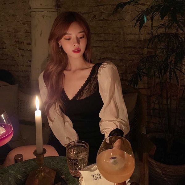 

luxury party evening dress fall 2021 french small fragrance satin stitched knitted temperament v-neck bubble sleeve slim skirt, White;pink