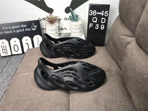 

2021 runner slipper sandal shoes men women resin desert sand bone triple black soot earth brown fashion slide us 5-11 z4na#kanye zly zly