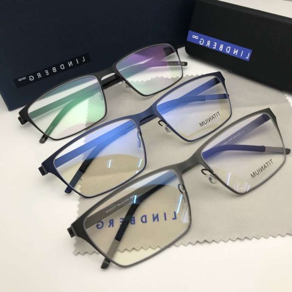 

linde 9889 pure titanium square optical glasses for men and women are made of ultra light materials by hand, White;black