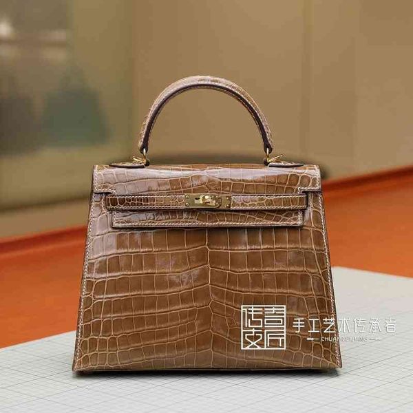 

designer handbags 2021 women's herme bag kellys bag nile crocodile skin caramel 25cm gold buckle single shoulder diagonal bag bb