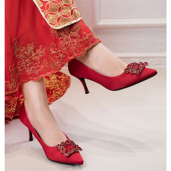 

luxury dress shoes wedding female 2021 red bride chine style xiuhe cloth square buckle single sho high thin heels, Black