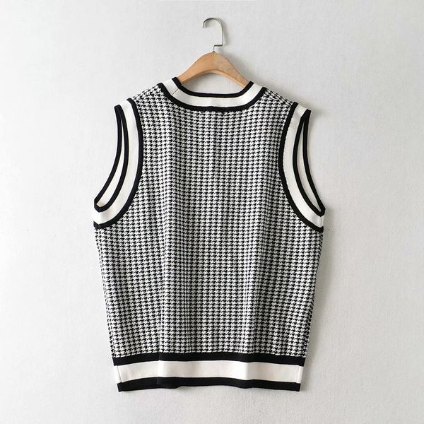

new 2021 plaid v neck vests for women knitted preppy style soft waistcoat spring outerwear vf3e, White
