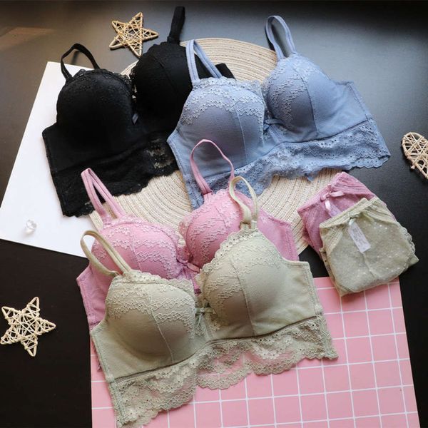 

new lace embroidery gathered on of the adjustable girls underwear comfortable no steel bra set, Red;black