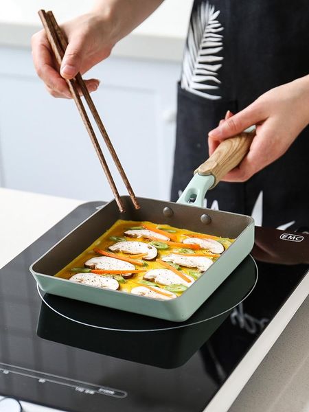 

pans pan frying pancakes fried egg steak non stick pot small japanese tamagoyaki electromagnetic stove gas cooker saute wok skillet