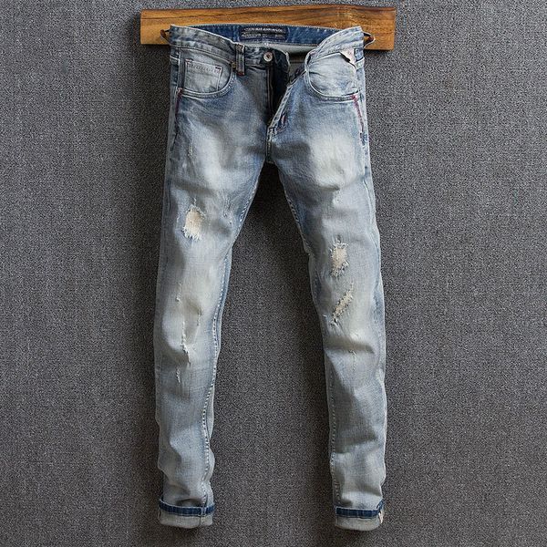 

2021 new italian style fashion light blue slim fit vintage designer men streetwear hip hop ripped jeans 7dxq