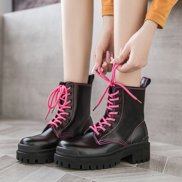 

new martin women's carsol boots oyas, Black