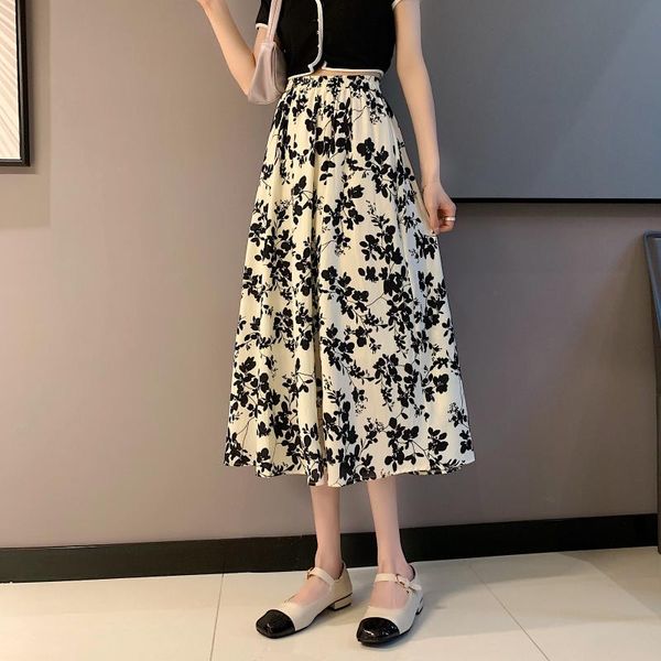 

skirts summer 2021 female korean version of the high-waisted thin and small floral mid-length over-the-knee a-line, Black