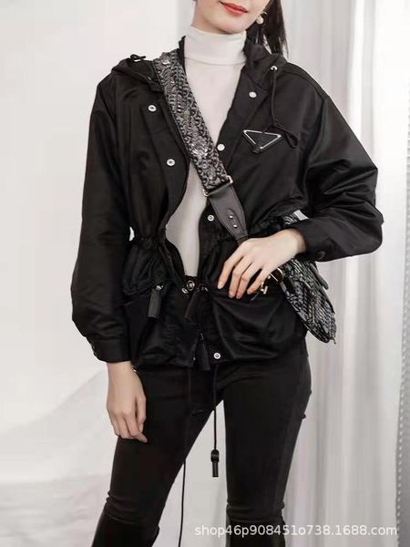 

p family 2021ss tooling windbreaker hooded jacket women's triangle badge double pocket drawstring slim waist jacket8wpw0, Black;brown