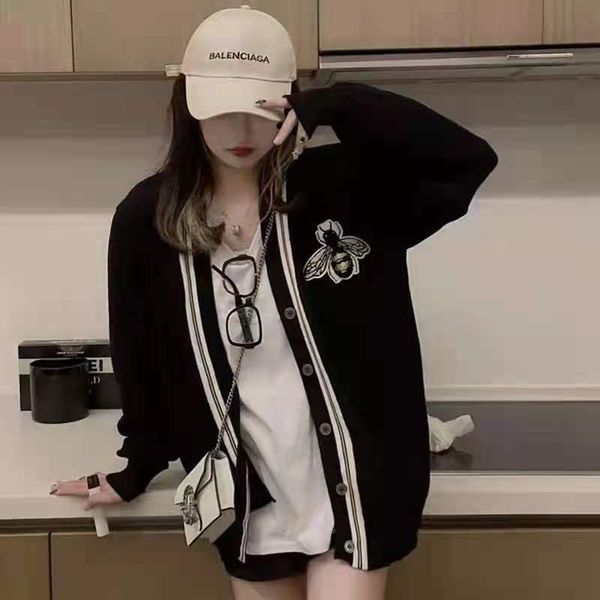 

early little bee sweater women's knitted cardigan coat spring and autumn college style lovers v-collar fashion versatile top, White;black
