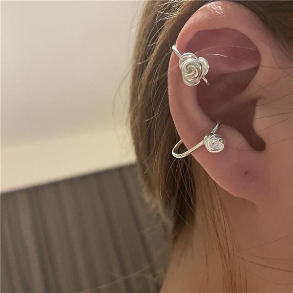 

hoop & huggie 2021 korean fashion niche design silver flower ear bone clip non pierced earrings for women girls fake piercing jewelry, Golden;silver