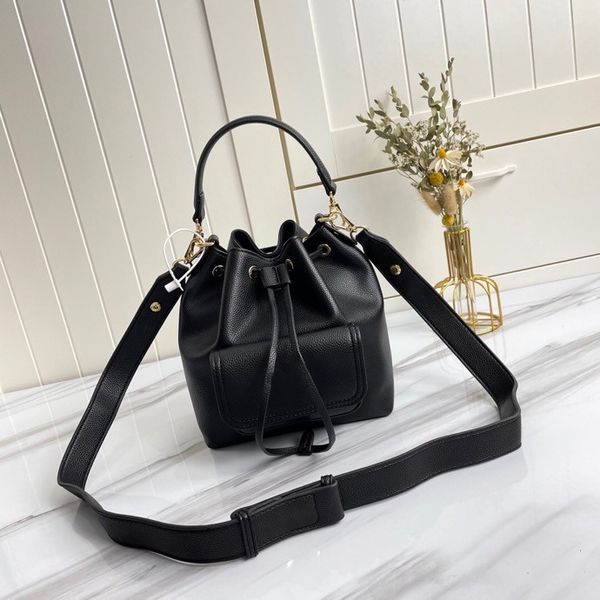 

Women Backpacks luxurys designers bags 2021 High Quality School Shoulder Bag Fashion Travel Packs 3 colors, 03