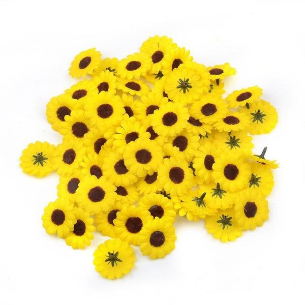 Dekorative Blumenkränze, 50 Stück, Mini-Sonnenblumen-Seiden-Gänseblümchen, künstlicher Blumenkopf-Kranz, Kunsthandwerk, Fake für Hochzeit, Party, Dekoration, DIY-Schrott