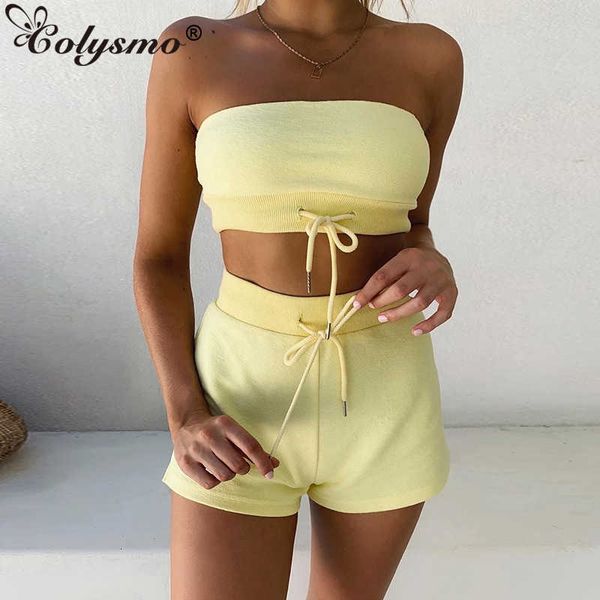 Colysmo Sexy Zweiteiliges Set Sommer Strand Casual 2 s Damen Outfits Rosa Tube Tops und Shorts Passende Gelb 210527