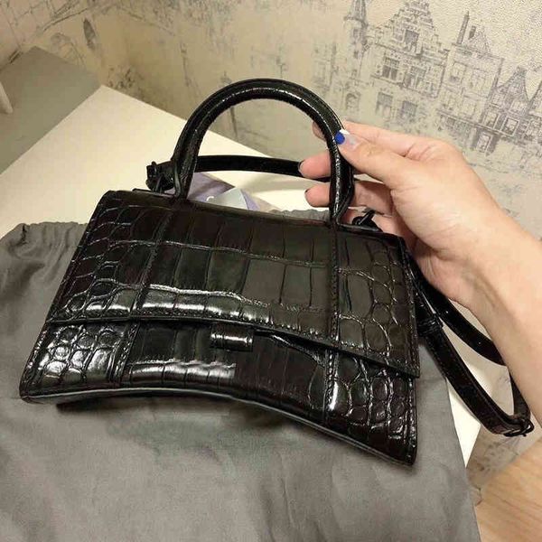 

luxurys designer handbags balencaiga high-quality hourglass bag star fashion classic messenger portable lady shoulder strap bb xym xym