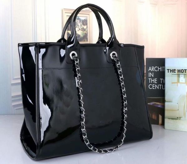 

2021 new classic fashion simple ladies shoulder bag beach double wing bag
