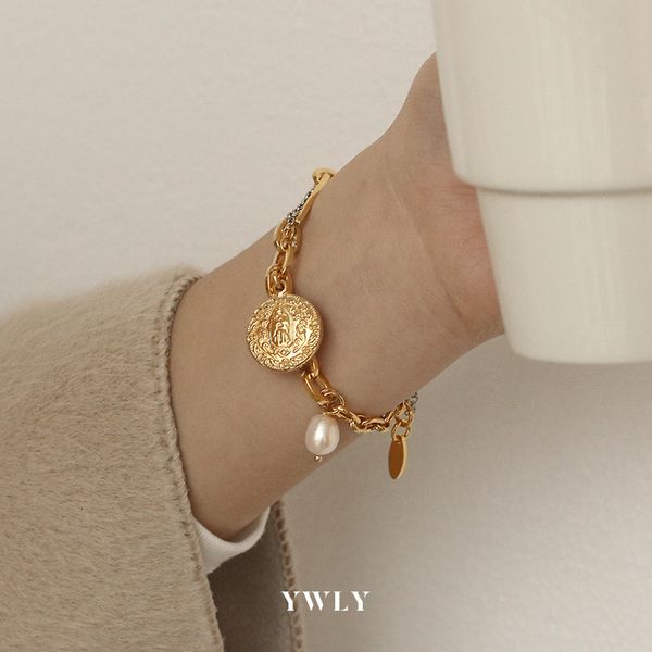 

french design of embossed round brand natural pearl bracelet ywly, Silver