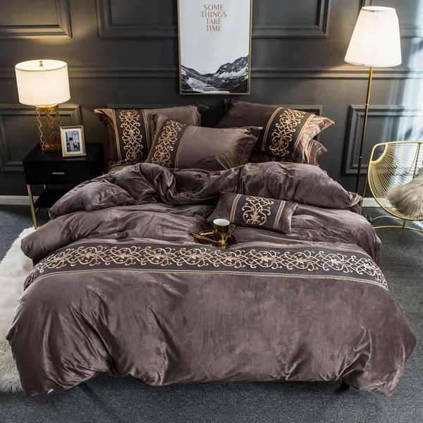 

velvet flannel soft warm duvet cover set with chic embroidery lace  king size 4pcs bedding set fitted/flat with bed sheets