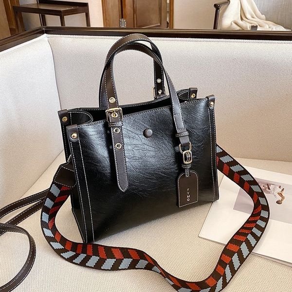 

ladies shoulder bag 2021 new retro fashion large capacity built-in zipper compartment pu female mobile phone bag