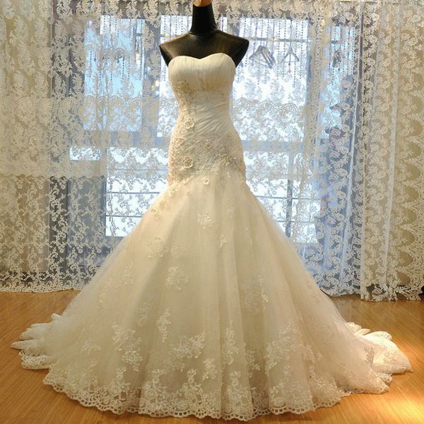 

elegant generous mermaid strapless gown wedding dress with applique sleeveless backless bridal gowns formal church plus size vestido de noiv, White