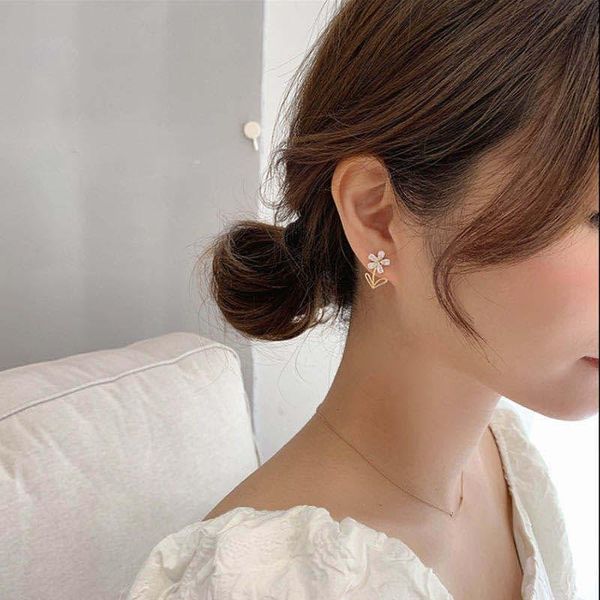 

stud cute small zircon flowers earrings for women korean sweet rystal flower earring girls fashion elegant jewelry, Golden;silver