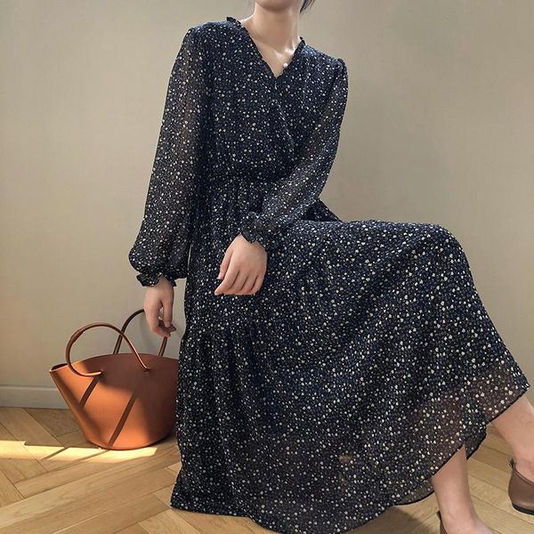 

casual dresses autumn for women 2021 midi elegant high waist v-neck vintage print floral female clothing black long sleeve fairy, Black;gray