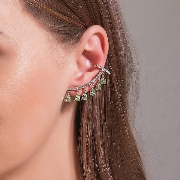 2022 personalità della moda donna orecchini temperamento goccia d'acqua nappa cristallo zircone clip orecchini integrati orecchini produttore di alta qualità all'ingrosso (senza scatola)