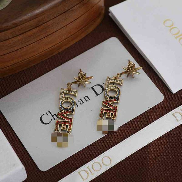 

fashion jewelry earrings alphabet 21 female designer dijia luxury star romantic d family lou jiayue nie siqi same style rice character, Red;brown