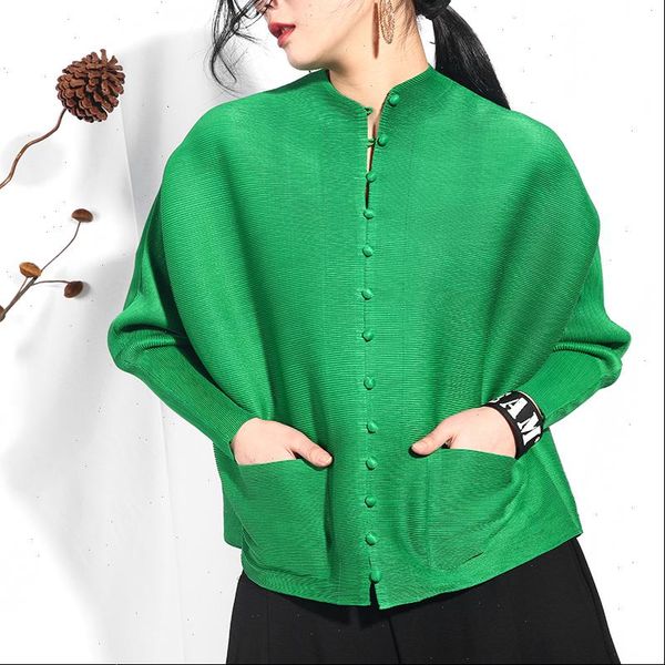 

lanmrem 2021 autumn new pleated clothing for women single breasted shirt loose large size pleated sunscreen blouse sa566, White