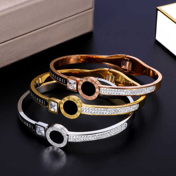 

2020 new fashion women crystal charm bangles open cuff design stainless steel crystal bracelets luxury wedding jewelry gift q0717, Black