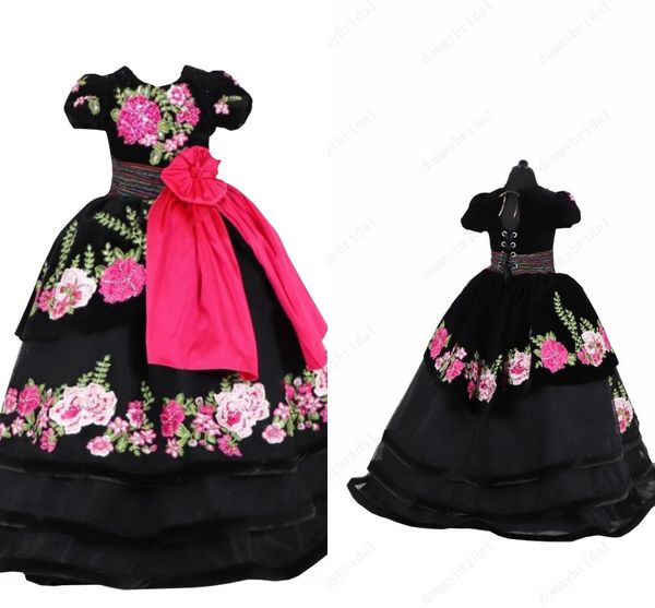 

2021 vintage floral applique mini quinceanera dresses teens velvet short sleeve crow neck lace-up pageant dress toddler formal evening gowns, White;red