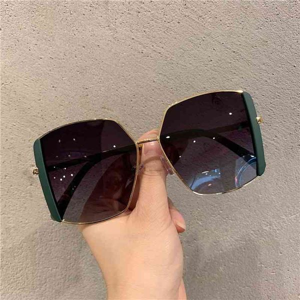 

sunglasses women's seaside fashion white edge girls' 2021 high-end feeling wide round face small, White;black