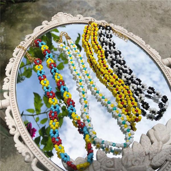 

chokers 2021 bohemia colorful little daisy flower beaded necklace for women girls choker travel aesthetic jewelry gifts, Golden;silver