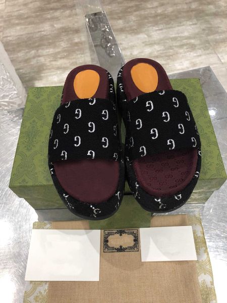 

2021 selling high-quality platform fashion women's slippers six colors 35-40 size, Black