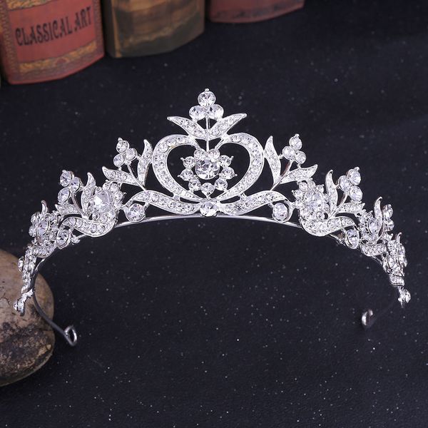 

2021 new vintage baroque bridal tiaras accessories prom headwear stunning sheer crystals wedding tiaras and crowns 1918, Slivery;golden