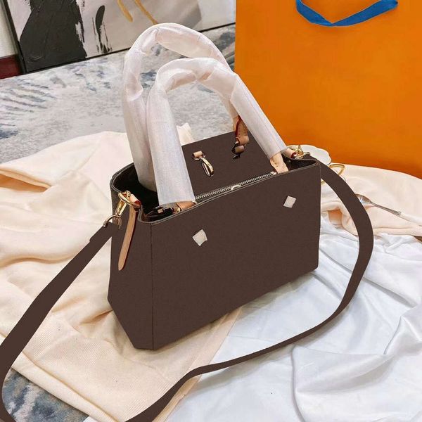 

5a+luxury advanced sense of female handbag 2020 new classic killer soft leather leisure joker inclined shoulder bag