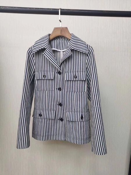 

women's two piece pants in the spring of 2021 striped suit, White