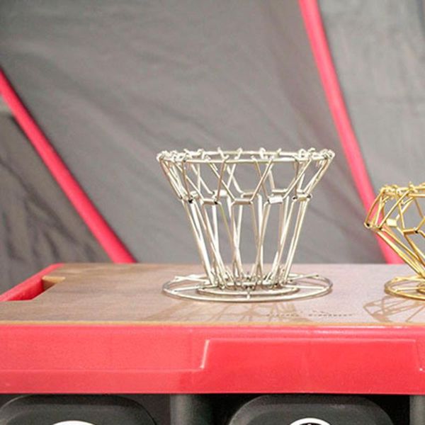 

coffee filters drip filter dispenser holder folding hand making collection paper