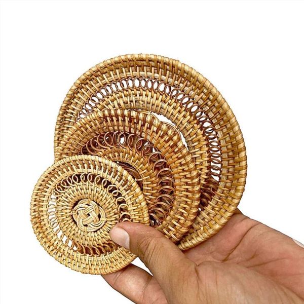 

mats & pads 1pcs primary color handmade round rattan placemat kitchen table bowl durable woven insulation placemats ethnic