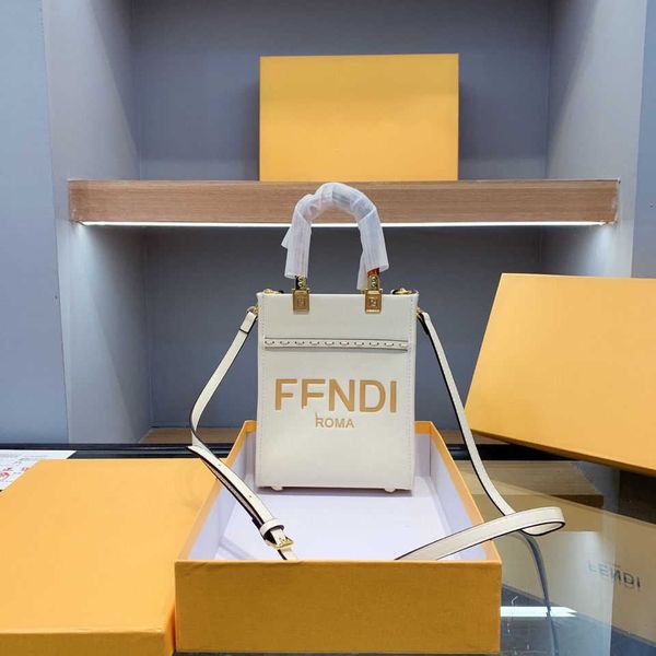 

women luxurys designers bags 2021 designer handbags multi pochette crossbody bag zhouzhoubao123 louisbags_18 hanghhangbag mini tote versatil