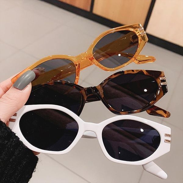 

vintage brand designer cat eye sunglasses women men fashion small frame rivet oval sun glasses uv400 shades gafas, White;black