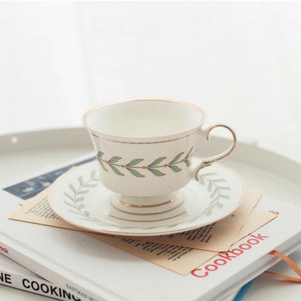 

cups & saucers design leaf pattern gold rim coffee cup bone china ceramic tea and saucer sets ea6byd