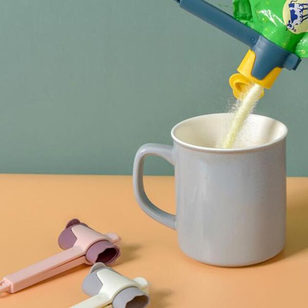 

bag clips 3pcs plastic outlet seal clip for travel home